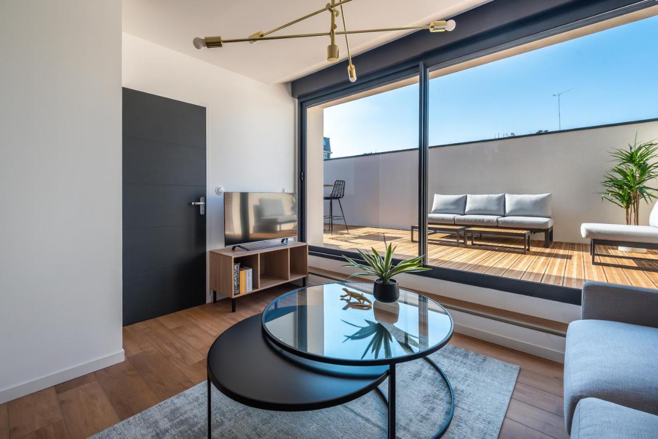 Downtown Rooftop - Centre Ville - Wifi - Terrasse - Netflix Амиен Екстериор снимка