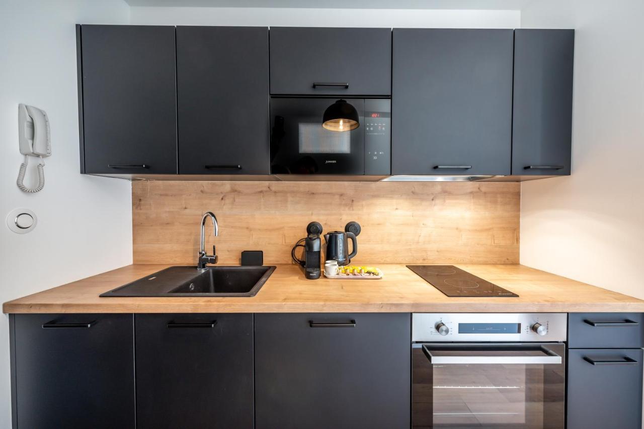 Downtown Rooftop - Centre Ville - Wifi - Terrasse - Netflix Амиен Екстериор снимка