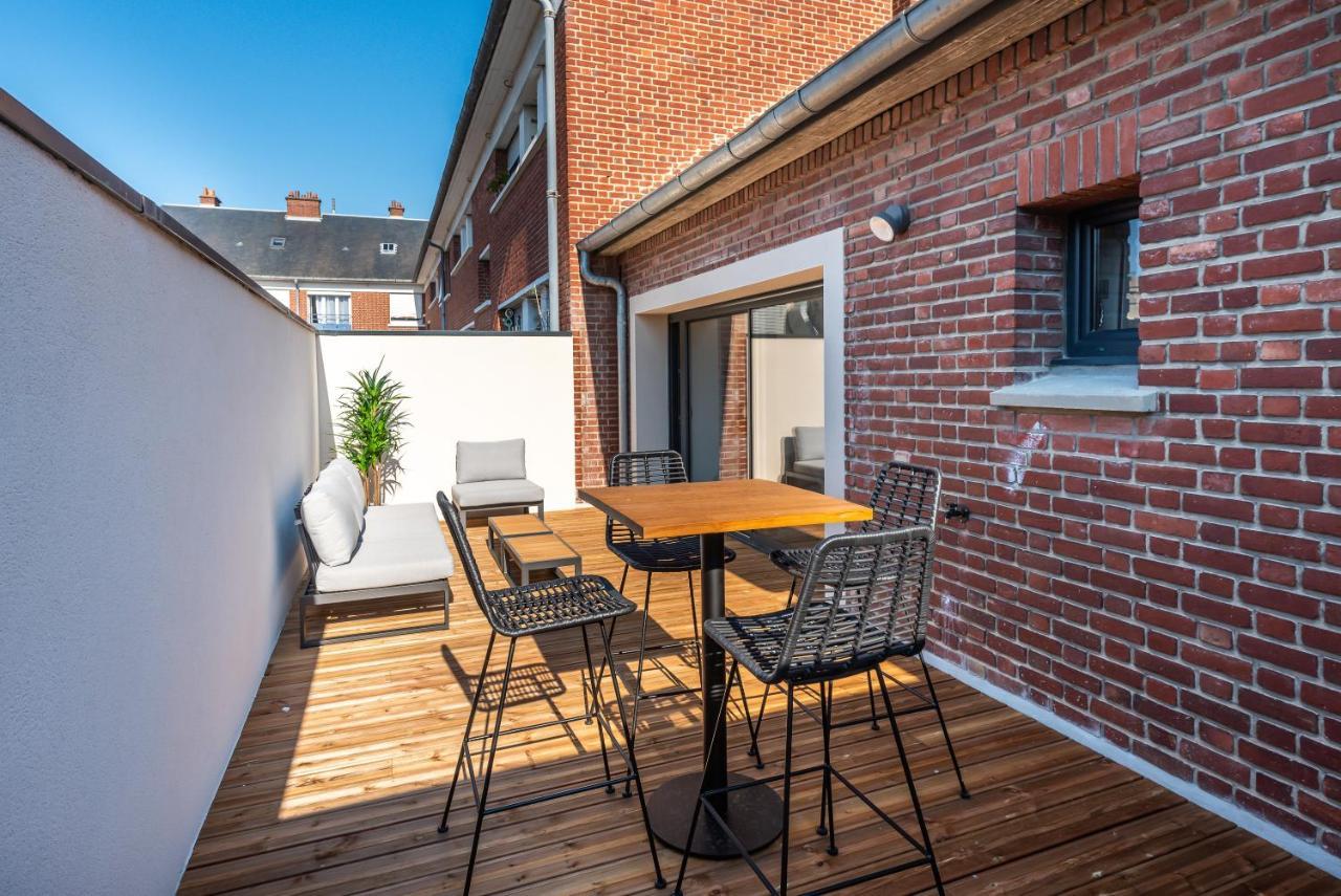 Downtown Rooftop - Centre Ville - Wifi - Terrasse - Netflix Амиен Екстериор снимка
