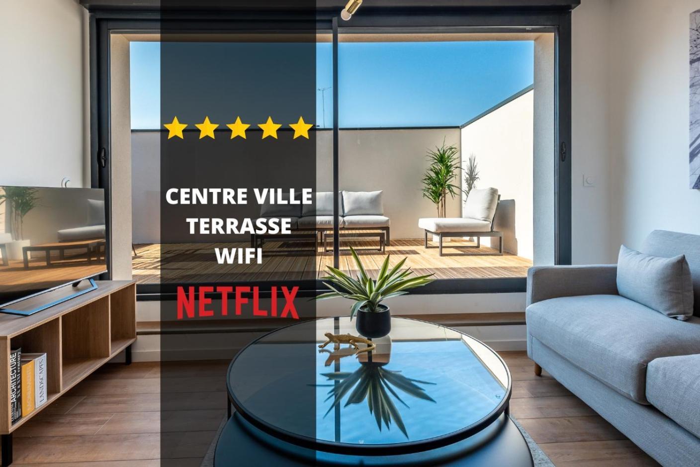 Downtown Rooftop - Centre Ville - Wifi - Terrasse - Netflix Амиен Екстериор снимка